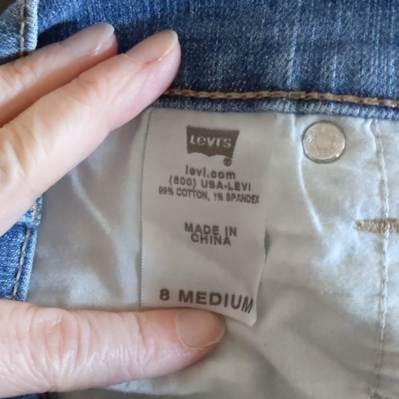 Levi's Jeans - Picture 6 of 6